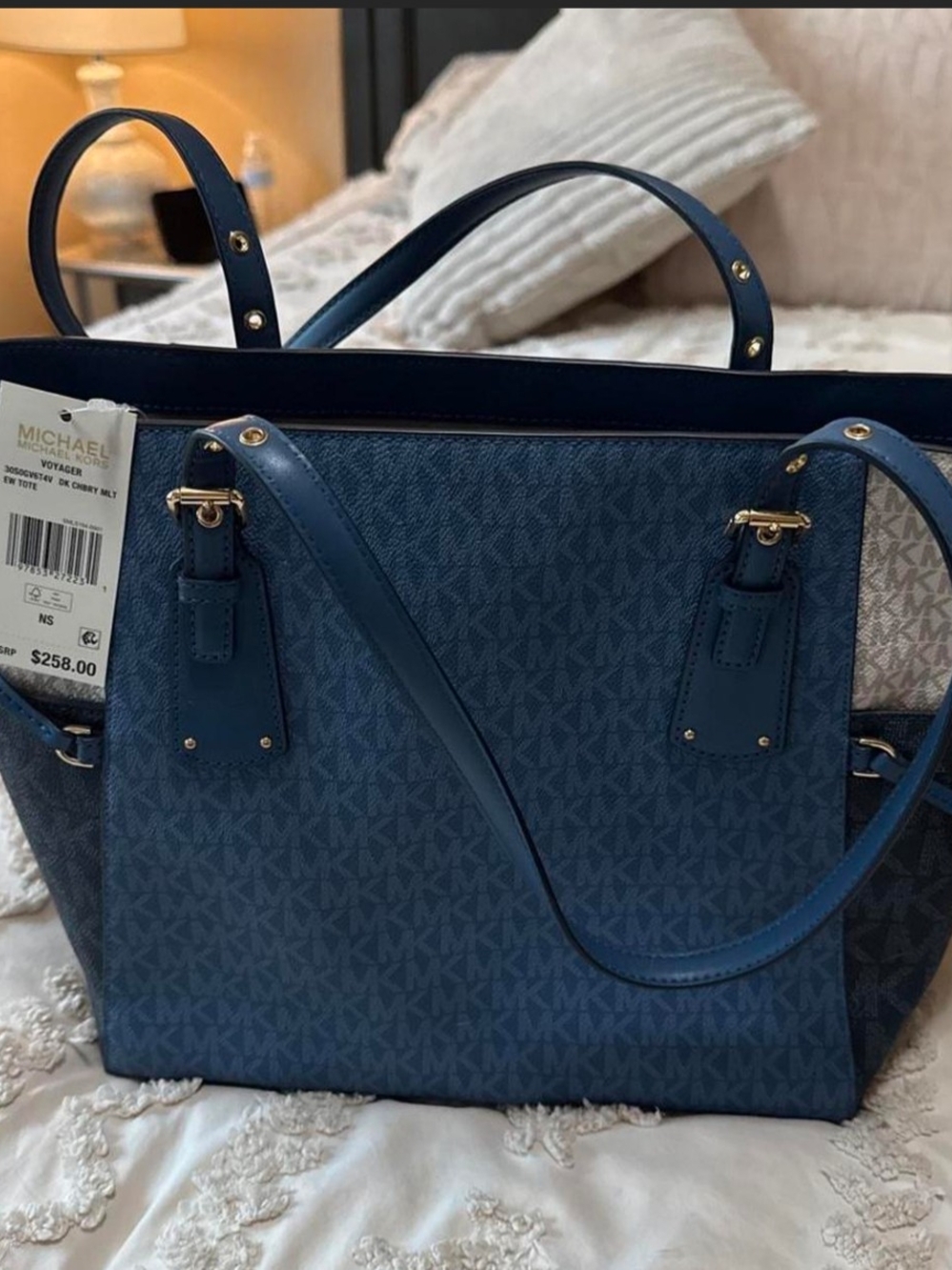 Michael Kors Blue Signature Voyager Tote